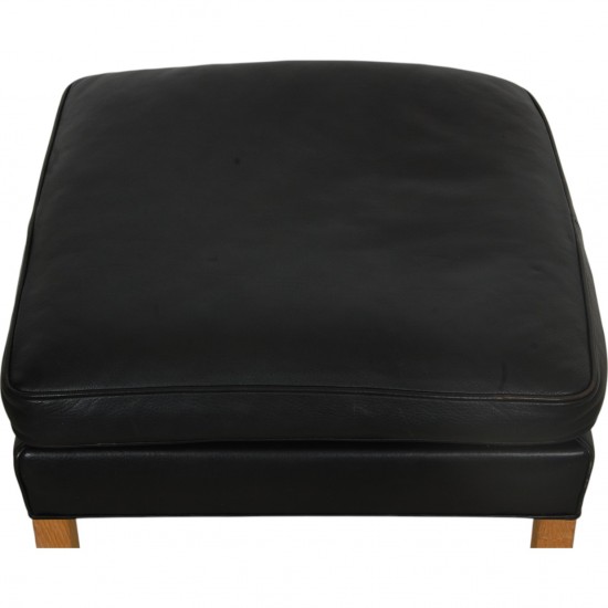 For Sale | Børge Mogensen 2202 ottoman in black leather